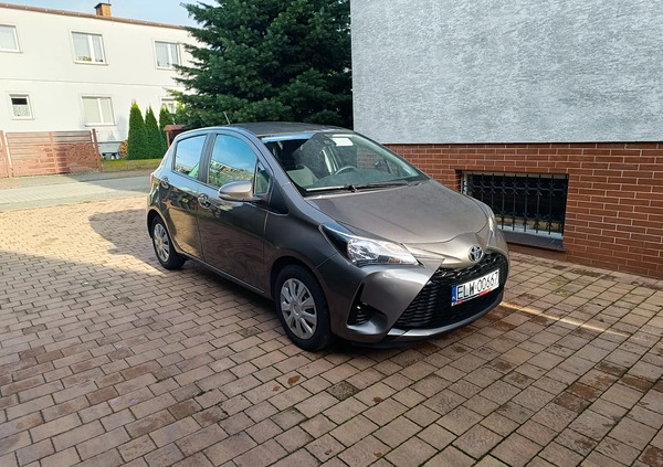 Toyota Yaris cena 45200 przebieg: 112340, rok produkcji 2020 z Szamotuły małe 79